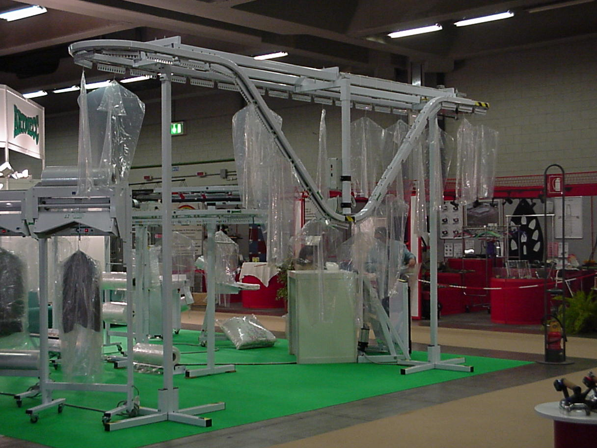 UPWARD Conveyor